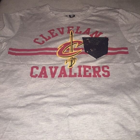 NBA Tops - Women’s NWOT NBA Cleveland Cavaliers t-shirt